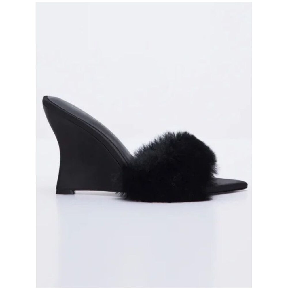 Good American Black Fur Pointed-Toe Mules
